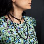 Fashion, accesorii si bijuterii - Femei - Bijuterii femei - Coliere femei - Colier Mantra Mala Kiaan, cu 108 margele Mala, pietre semipretioase de Ametist si Onix - Infinity.ro