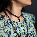 Fashion, accesorii si bijuterii - Femei - Bijuterii femei - Coliere femei - Colier Mantra Mala Kiaan, cu 108 margele Mala, pietre semipretioase de Ametist si Onix - Infinity.ro
