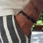 Fashion, accesorii si bijuterii - Barbati - Bijuterii barbati - Bratari barbati - Bratara snur barbati din turmalina neagra naturala realizata manual, cu margele de lava, Devyan - Infinity.ro