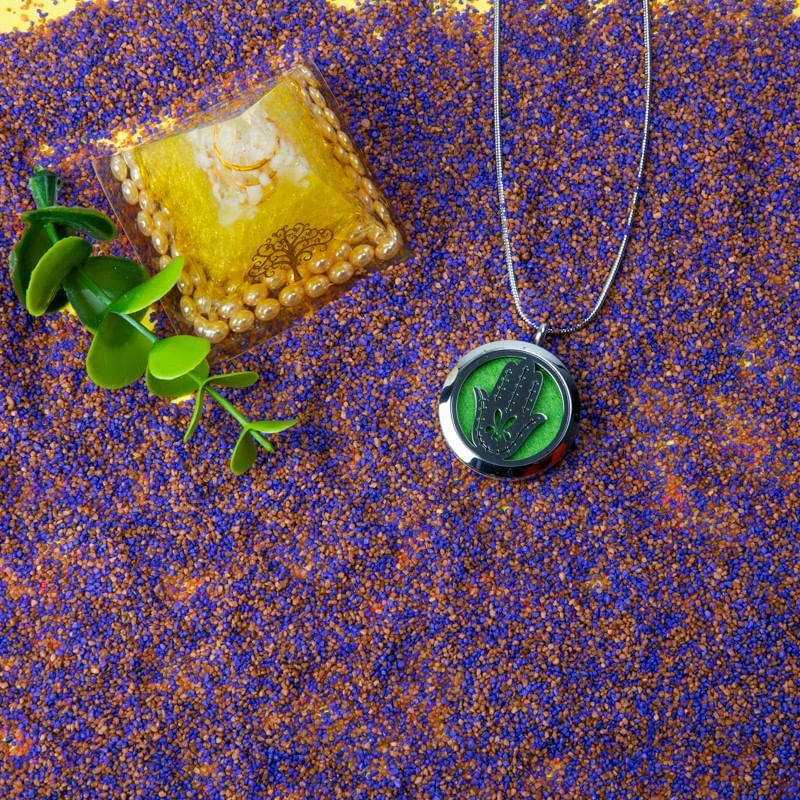 Fashion, accesorii si bijuterii - Femei - Bijuterii femei - Coliere femei - Medalion Difuzare Uleiuri Esentiale, Aromaterapie FATIMA cu Lant Snake, din Otel Inoxidabil, 2.5 cm - Infinity.ro