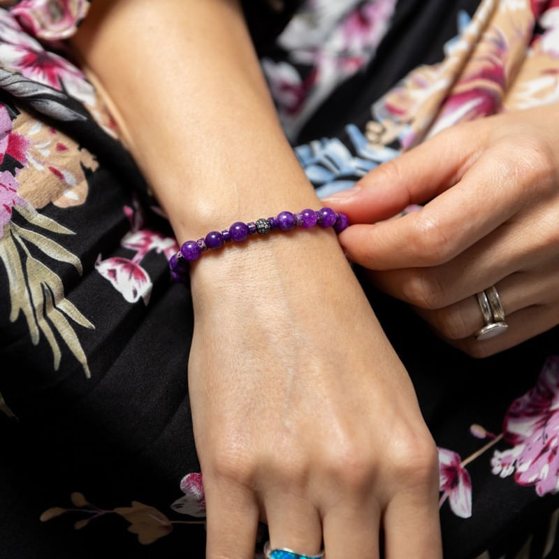 Fashion, accesorii si bijuterii - Femei - Bijuterii femei - Bratari femei - Bratara pietre semipretioase dama Chameli din cristale de Jad Mov, sfere de 6mm - Infinity.ro