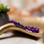 Fashion, accesorii si bijuterii - Femei - Bijuterii femei - Bratari femei - Bratara pietre semipretioase dama Chameli din cristale de Jad Mov, sfere de 6mm - Infinity.ro