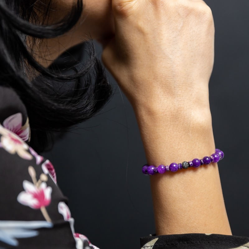 Fashion, accesorii si bijuterii - Femei - Bijuterii femei - Bratari femei - Bratara pietre semipretioase dama Chameli din cristale de Jad Mov, sfere de 6mm - Infinity.ro