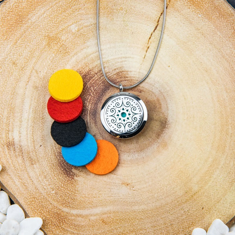 Fashion, accesorii si bijuterii - Femei - Bijuterii femei - Coliere femei - Medalion Mandala ASMEE cu Lant Snake, Pentru Aromaterapie, din Otel Inoxidabil, 2.5 cm - Infinity.ro