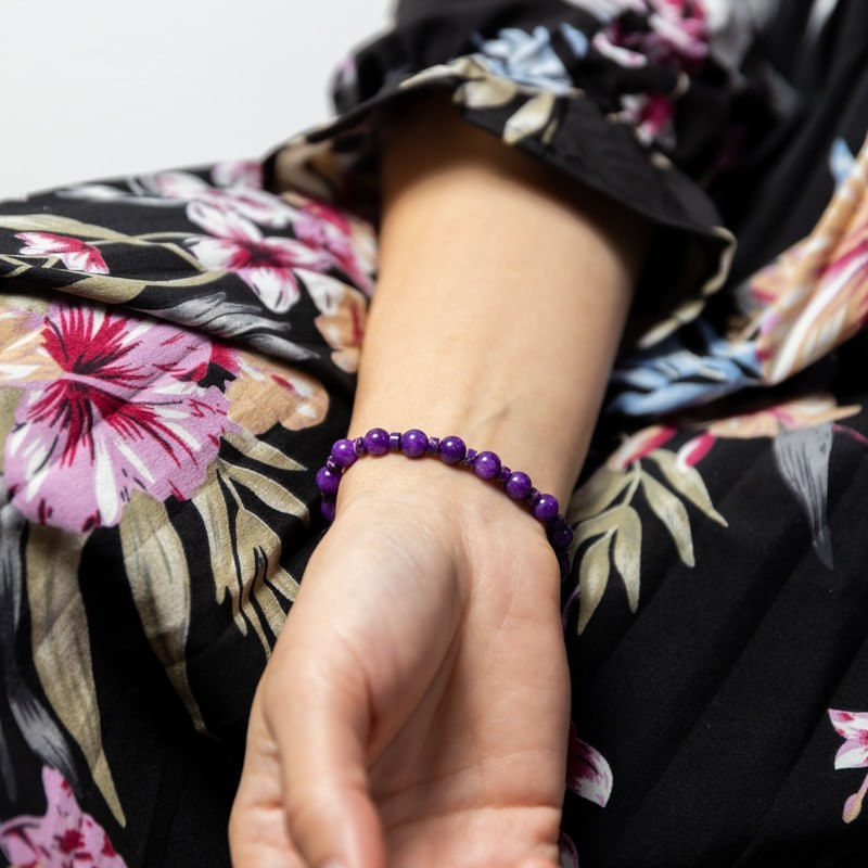 Fashion, accesorii si bijuterii - Femei - Bijuterii femei - Bratari femei - Bratara pietre semipretioase dama Chameli din cristale de Jad Mov, sfere de 6mm - Infinity.ro