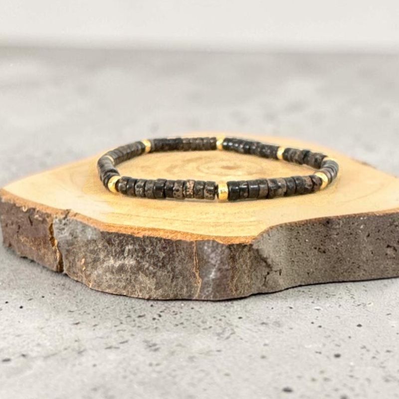 Fashion, accesorii si bijuterii - Barbati - Bijuterii barbati - Bratari barbati - Bratara Barbati Kunal din Sediment Marin de Jasp negru cu accesorii din Cupru aurit - Infinity.ro