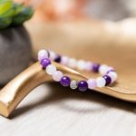 Fashion, accesorii si bijuterii - Femei - Bijuterii femei - Bratari femei - Bratara pietre naturale pentru fete, Kelli, din cristale de Piatra Lunii si Jad Mov, sfere de 6mm - Infinity.ro