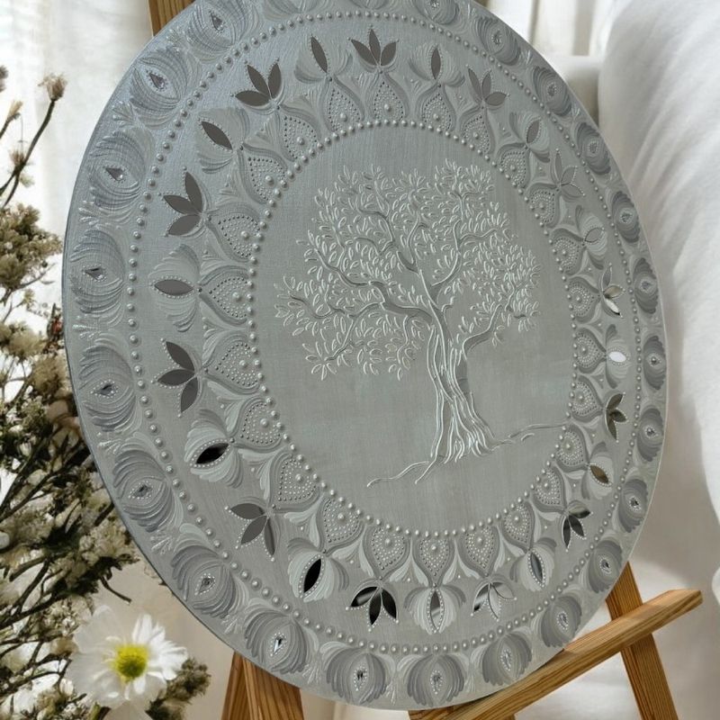 Casa si Gradina - Decoratiuni - Tablouri - Tablou Mandala Unicat pictat manual in culori alb-gri-argintiu, cu Copacul Vietii si oglinzi, 60 cm - Infinity.ro