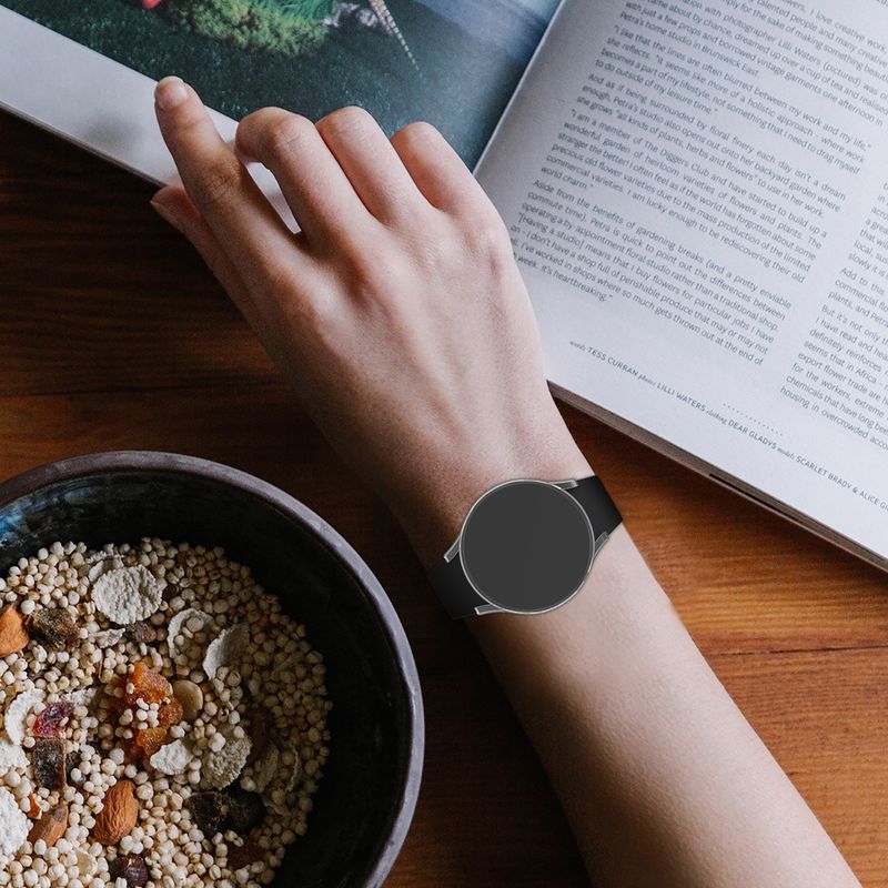 Laptop, Telefoane si Tablete - Wearables si gadgeturi - Wearables - Accesorii wearables - Set 2 huse smartwatch Kwmobile pentru Samsung Galaxy Watch 4 (40 mm), antizgarieturi, flexibil, silicon, transparent - Infinity.ro