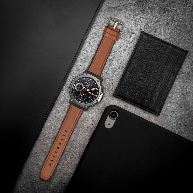 Laptop, Telefoane si Tablete - Wearables si gadgeturi - Wearables - Accesorii wearables - Curea pentru smartwatch Kwmobile pentru Amazfit T-Rex 3, curea reglabila, piele naturala, silicon, maro, negru - Infinity.ro