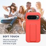 Laptop, Telefoane si Tablete - Telefoane mobile si accesorii - Accesorii Telefoane - Huse telefoane - Husa Kwmobile pentru Google Pixel 10/Pixel 10 Pro, functie stand, silicon, coral - Infinity.ro