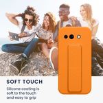 Laptop, Telefoane si Tablete - Telefoane mobile si accesorii - Accesorii Telefoane - Huse telefoane - Husa Kwmobile pentru Google Pixel 10a, functie stand, silicon, portocaliu - Infinity.ro