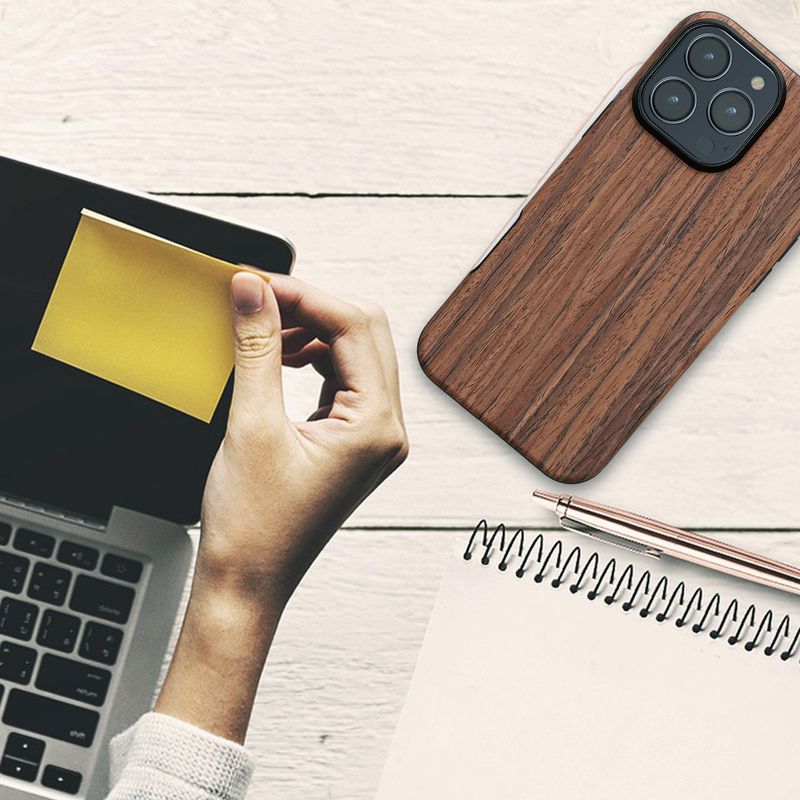 Laptop, Telefoane si Tablete - Telefoane mobile si accesorii - Accesorii Telefoane - Huse telefoane - Husa Kwmobile pentru iPhone 16 Pro Max, anti-alunecare, lemn, TPU, aspect maro - Infinity.ro
