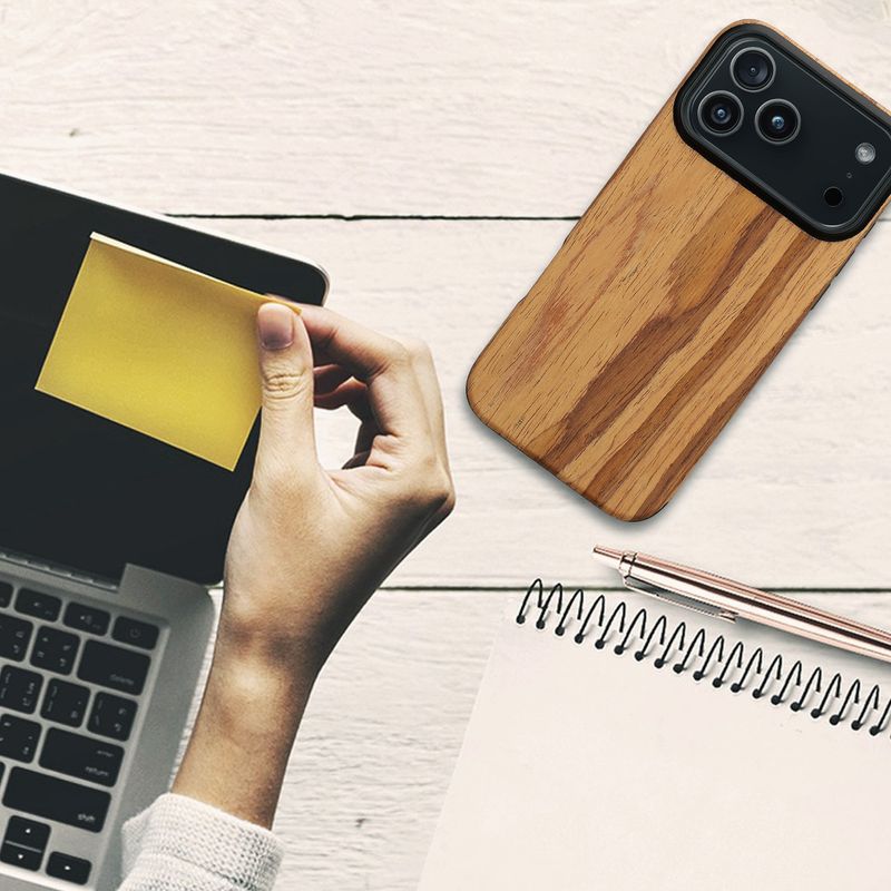 Laptop, Telefoane si Tablete - Telefoane mobile si accesorii - Accesorii Telefoane - Huse telefoane - Husa Kwmobile pentru iPhone 17 Pro Max, anti-alunecare, lemn, TPU, aspect vintage - Infinity.ro