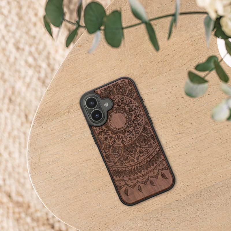 Laptop, Telefoane si Tablete - Telefoane mobile si accesorii - Accesorii Telefoane - Huse telefoane - Husa Kwmobile pentru iPhone 17, protectie la zgarieturi, lemn, TPU, maro - Infinity.ro