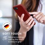 Laptop, Telefoane si Tablete - Telefoane mobile si accesorii - Accesorii Telefoane - Huse telefoane - Husa Kwmobile pentru iPhone 17e/16e, protectie la socuri, silicon, rosu rubarba - Infinity.ro