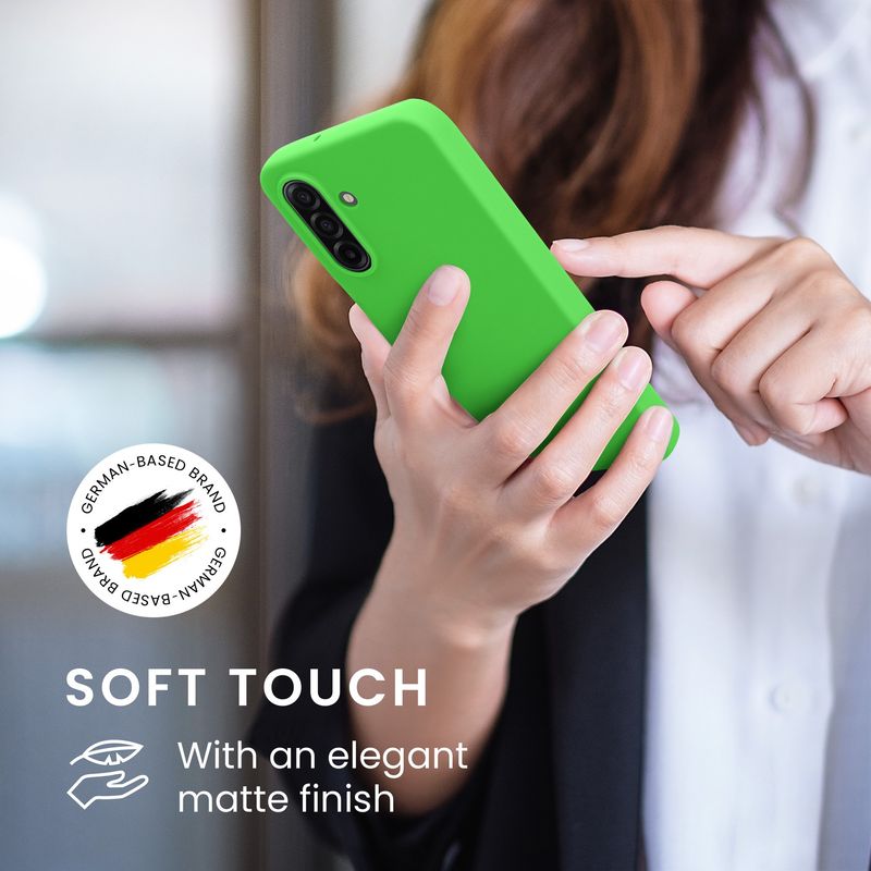 Laptop, Telefoane si Tablete - Telefoane mobile si accesorii - Accesorii Telefoane - Huse telefoane - Husa Kwmobile pentru Samsung Galaxy A17 4G/5G, incarcare wireless, TPU, verde lime - Infinity.ro