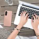 Laptop, Telefoane si Tablete - Telefoane mobile si accesorii - Accesorii Telefoane - Huse telefoane - Husa Kwmobile pentru Samsung Galaxy A36 5G, anti-alunecare, silicon, auriu, roz - Infinity.ro
