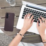 Laptop, Telefoane si Tablete - Telefoane mobile si accesorii - Accesorii Telefoane - Huse telefoane - Husa Kwmobile pentru Samsung Galaxy A56 5G, anti-alunecare, silicon, mov - Infinity.ro