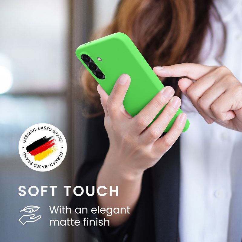 Laptop, Telefoane si Tablete - Telefoane mobile si accesorii - Accesorii Telefoane - Huse telefoane - Husa Kwmobile pentru Samsung Galaxy A56 5G, incarcare wireless, silicon, verde lime - Infinity.ro