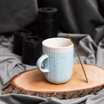 Casa si Gradina - Bucatarie si vesela - Vesela si tacamuri - Servicii de masa - Vesela completa, 4 persoane, 9 piese, cana albastra, farfurie adanca, tava termorezistenta, Portelan decorat cu Margareta - Infinity.ro