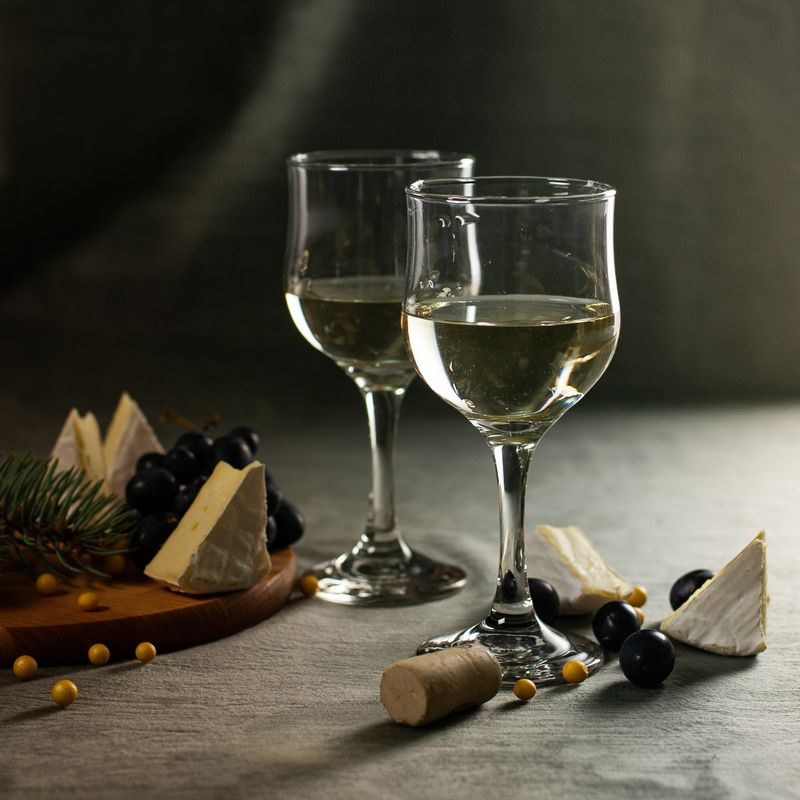 Casa si Gradina - Bucatarie si vesela - Cani si pahare - Pahare - Pahar cu picior din sticla de 240 ml, Cesiro - Infinity.ro