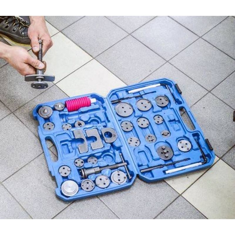 Auto si Moto - Reparatii si depanare - Scule auto - Scule si truse auto - Set 35 buc Presa etrier universala pentru repararea pistoanelor de frana + valiza, TA1373 - Infinity.ro