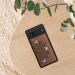 Laptop, Telefoane si Tablete - Telefoane mobile si accesorii - Accesorii Telefoane - Huse telefoane - Husa tip bumper Kwmobile pentru Google Pixel 7, anti-alunecare, protectie la socuri, lemn, TPU, maro - Infinity.ro