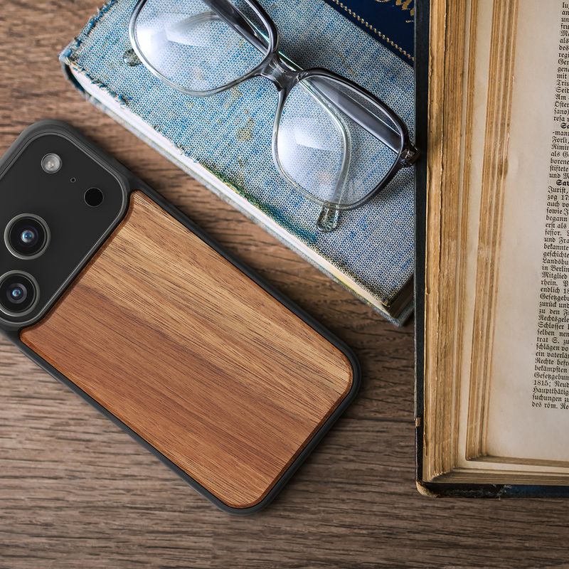 Laptop, Telefoane si Tablete - Telefoane mobile si accesorii - Accesorii Telefoane - Huse telefoane - Husa tip bumper Kwmobile pentru iPhone 17 Pro, protectie la socuri, lemn, TPU, maro vintage - Infinity.ro