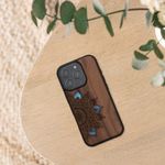 Laptop, Telefoane si Tablete - Telefoane mobile si accesorii - Accesorii Telefoane - Huse telefoane - Husa tip bumper Kwmobile pentru iPhone 16 Pro, anti-alunecare, lemn, TPU, maro - Infinity.ro
