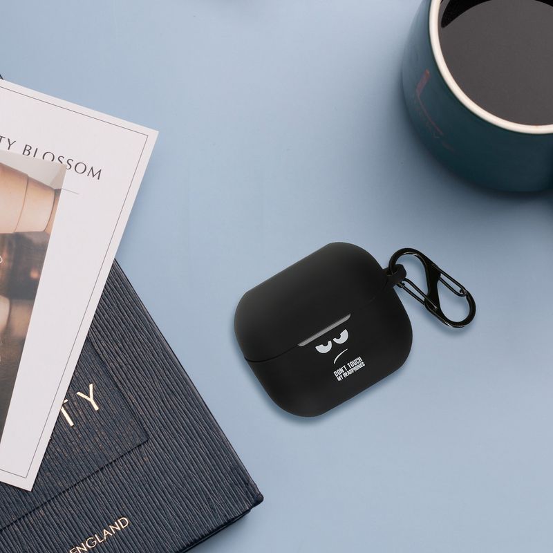 TV, Audio-Video si Foto - Portabile audio - Casti audio - Husa casti Kwmobile pentru Samsung Galaxy Buds 3, Galaxy Buds 3 Pro, protectie la zgarieturi, Silicon, alb, negru - Infinity.ro