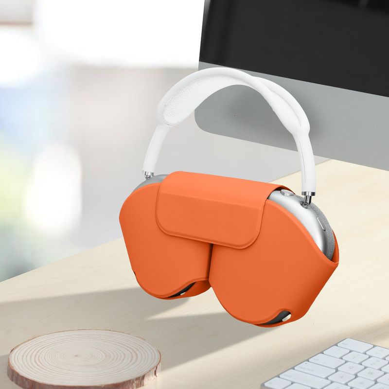 TV, Audio-Video si Foto - Portabile audio - Casti audio - Husa casti Kwmobile pentru Apple AirPods Max, AirPods Max 2, fixare magnetica, Poliester, portocaliu - Infinity.ro
