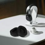 TV, Audio-Video si Foto - Portabile audio - Casti audio - Set 2 pernite pentru casti Kwmobile pentru Corsair HS55, confort sporit, Piele ecologica, negru - Infinity.ro