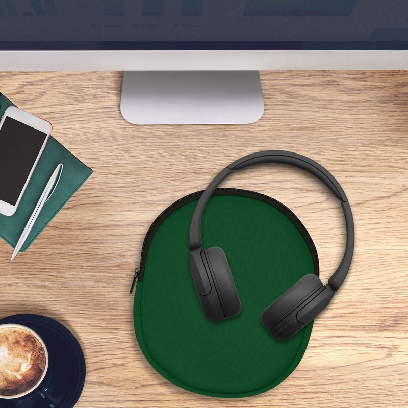 TV, Audio-Video si Foto - Portabile audio - Casti audio - Husa casti Kwmobile pentru DOQAUS, Logitech H390, Sony WH-CH520, Sony WH-CH510, Jabra Evolve2 75, Neopren, verde - Infinity.ro