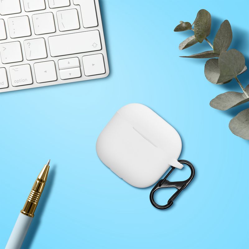 TV, Audio-Video si Foto - Portabile audio - Casti audio - Husa casti Kwmobile pentru Apple AirPods 4, prindere cu carabina, protectie la zgarieturi, Silicon, alb - Infinity.ro