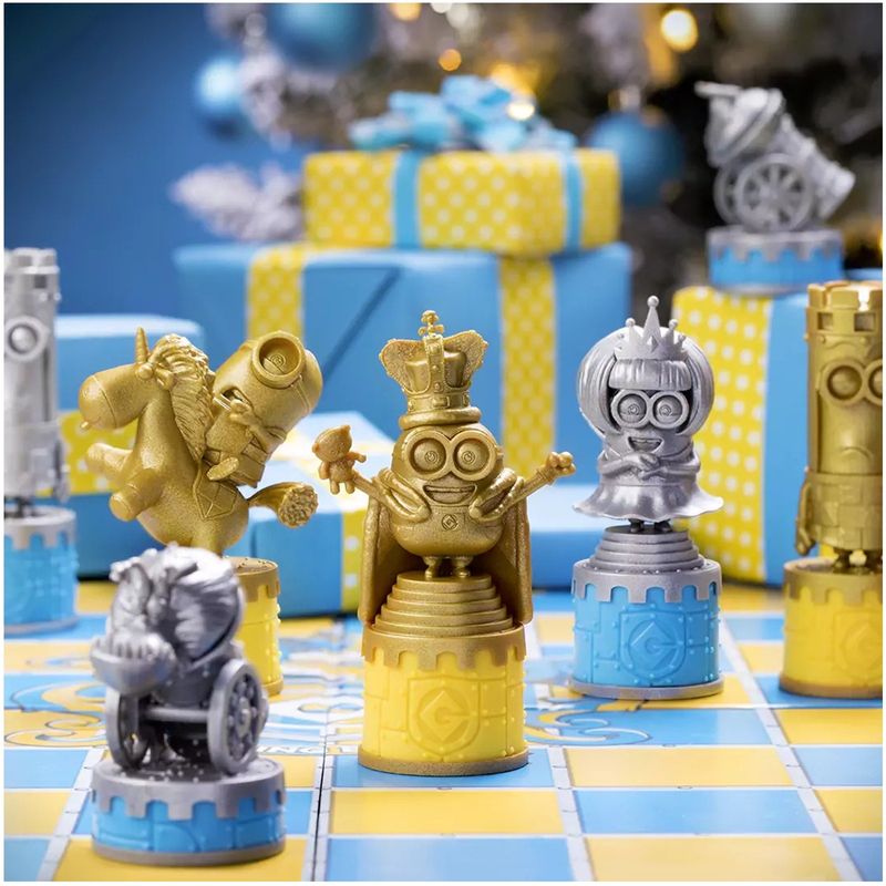 Sport si Outdoor - Alte sporturi - Sah si table - Joc de sah Minions Medieval Mayhem, 47.5x47.5 cm - Infinity.ro