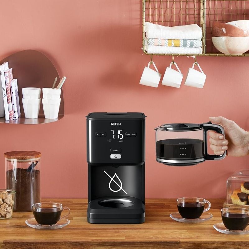 Electronice si Electrocasnice - Electrocasnice bucatarie - Preparare bauturi - Cafetiere - Cafetiera TEFAL Smart'n Light CM600810, 1000W, ecran digital, capacitate 1.25L, functie auto OFF, sistem antipicurare - Infinity.ro