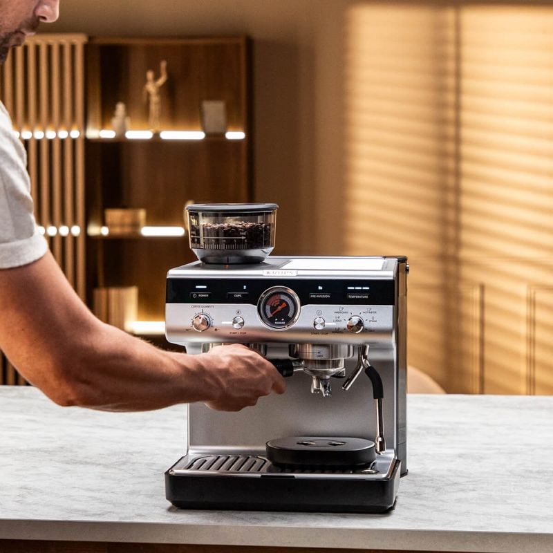 Electronice si Electrocasnice - Electrocasnice bucatarie - Preparare bauturi - Espressoare - Espressor manual cu rasnita Krups Precision XP801T10, 15 bari, rezervor apa 3.5 L, 30 trepte de rasnire, 3 trepte - Infinity.ro