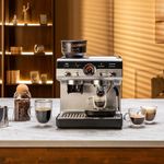 Electronice si Electrocasnice - Electrocasnice bucatarie - Preparare bauturi - Espressoare - Espressor manual cu rasnita Krups Precision XP801T10, 15 bari, rezervor apa 3.5 L, 30 trepte de rasnire, 3 trepte - Infinity.ro