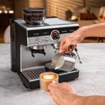 Electronice si Electrocasnice - Electrocasnice bucatarie - Preparare bauturi - Espressoare - Espressor manual cu rasnita Krups Precision XP801T10, 15 bari, rezervor apa 3.5 L, 30 trepte de rasnire, 3 trepte - Infinity.ro