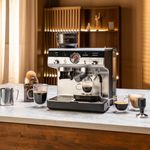 Electronice si Electrocasnice - Electrocasnice bucatarie - Preparare bauturi - Espressoare - Espressor manual cu rasnita Krups Precision XP801T10, 15 bari, rezervor apa 3.5 L, 30 trepte de rasnire, 3 trepte - Infinity.ro