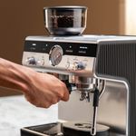 Electronice si Electrocasnice - Electrocasnice bucatarie - Preparare bauturi - Espressoare - Espressor manual cu rasnita Krups Precision XP801T10, 15 bari, rezervor apa 3.5 L, 30 trepte de rasnire, 3 trepte - Infinity.ro