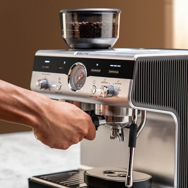 Electronice si Electrocasnice - Electrocasnice bucatarie - Preparare bauturi - Espressoare - Espressor manual cu rasnita Krups Precision XP801T10, 15 bari, rezervor apa 3.5 L, 30 trepte de rasnire, 3 trepte - Infinity.ro