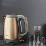 Electronice si Electrocasnice - Electrocasnice bucatarie - Preparare bauturi - Fierbatoare de apa - Fierbator apa Tefal Coppertinto KI280G10, 2400W, 1.7L, filtru anticalcar, inox, indicator nivel apa, baza rotativa - Infinity.ro