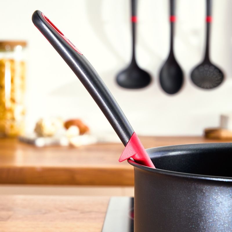 Casa si Gradina - Bucatarie si vesela - Ustensile bucatarie - Pensule, spatule si teluri bucatarie - Spatula cu fante Tefal Ingenio+ K1984634, rezistenta la temperaturi inalte, compatibilitate cu masina de spalat vase - Infinity.ro