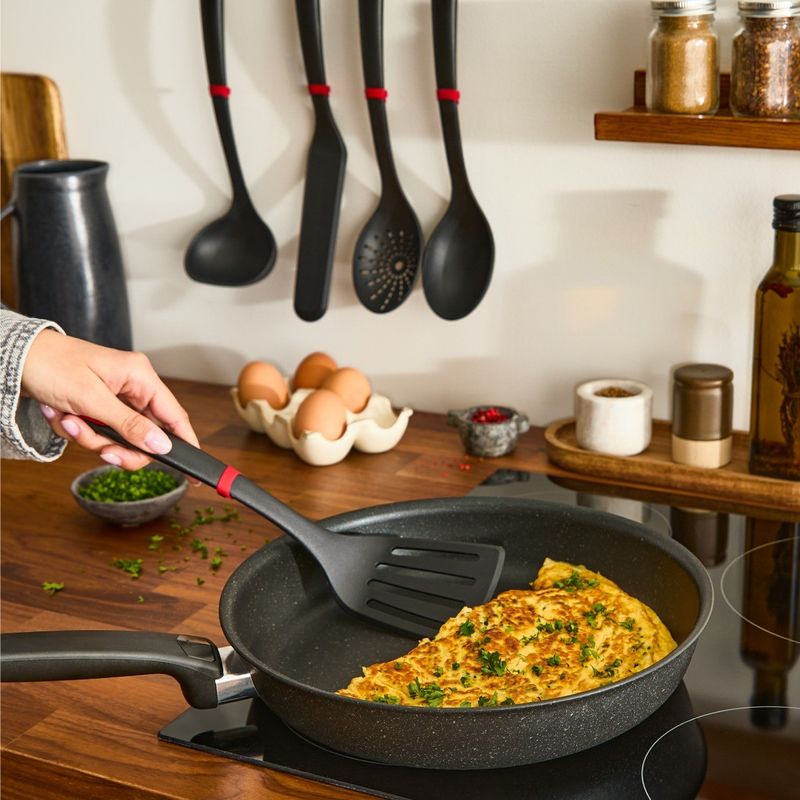 Casa si Gradina - Bucatarie si vesela - Ustensile bucatarie - Polonice, linguri si clesti de bucatarie - Lingura pentru strecurat Tefal Ingenio K1980634, rezistenta la temperaturi inalte, compatibilitate cu masina de spalat - Infinity.ro