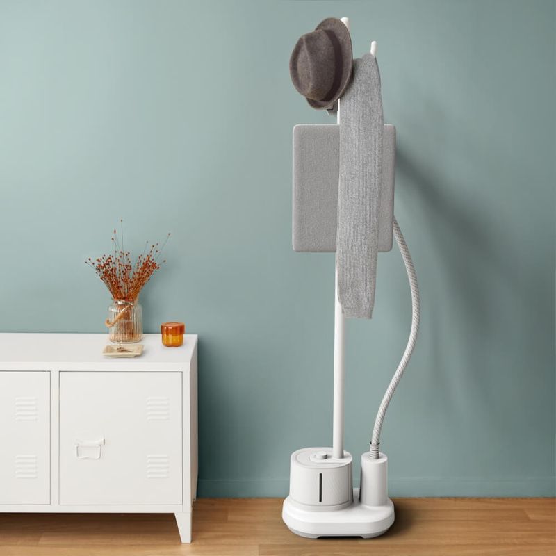 Electronice si Electrocasnice - Ingrijirea tesaturilor - Aparate de calcat cu aburi - Aparat de calcat vertical cu abur Tefal Origin Home IT3280E1, 2000 W, incalzire in 45 secunde, 1,4 L, abur variabil 42 - Infinity.ro