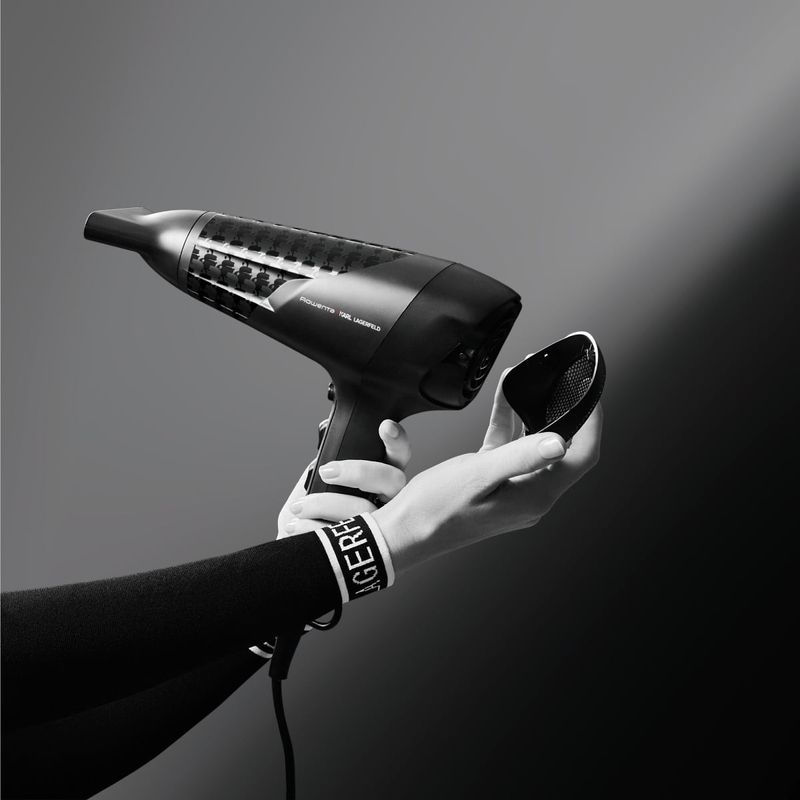 Ingrijire personala si Cosmetice - Aparate & accesorii ingrijire personala - Hair styling - Uscatoare de par - Uscator de par Rowenta x Karl Lagerfeld Studio Dry CV581LF0, 2100W, Tehnologie Effiwatts, 6 trepte de viteza si - Infinity.ro