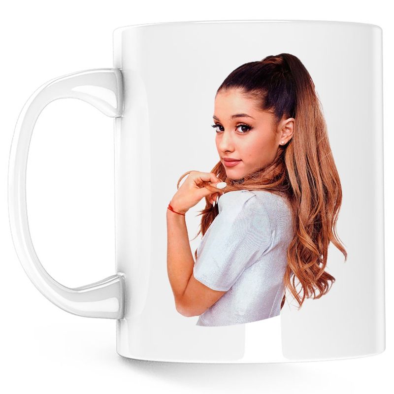 Casa si Gradina - Bucatarie si vesela - Cani si pahare - Cani si cesti - Cana Ariana Grande Cloud Merch Thank U, alba, 330 ml - Infinity.ro