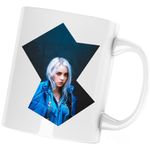 Casa si Gradina - Bucatarie si vesela - Cani si pahare - Cani si cesti - Cana Billie Eilish Dark Pop Music, alba, 330 ml - Infinity.ro